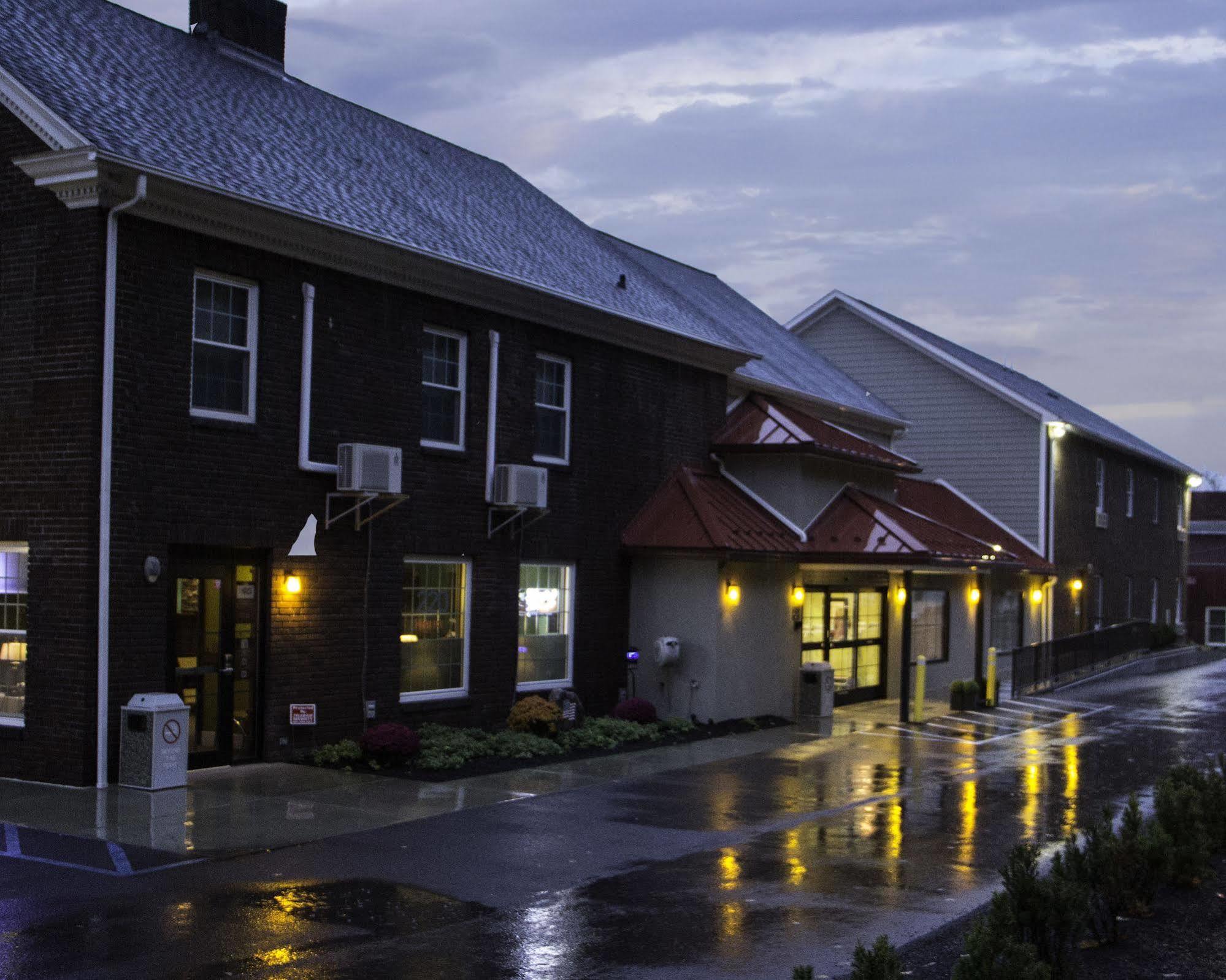 Hotel Dushore Exterior photo